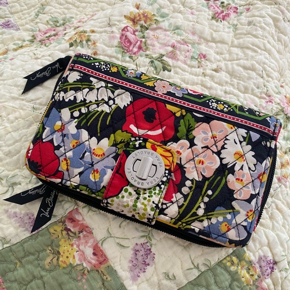 Vera Bradley Quilted Floral Zip Around Wallet - Picture 4 of 14